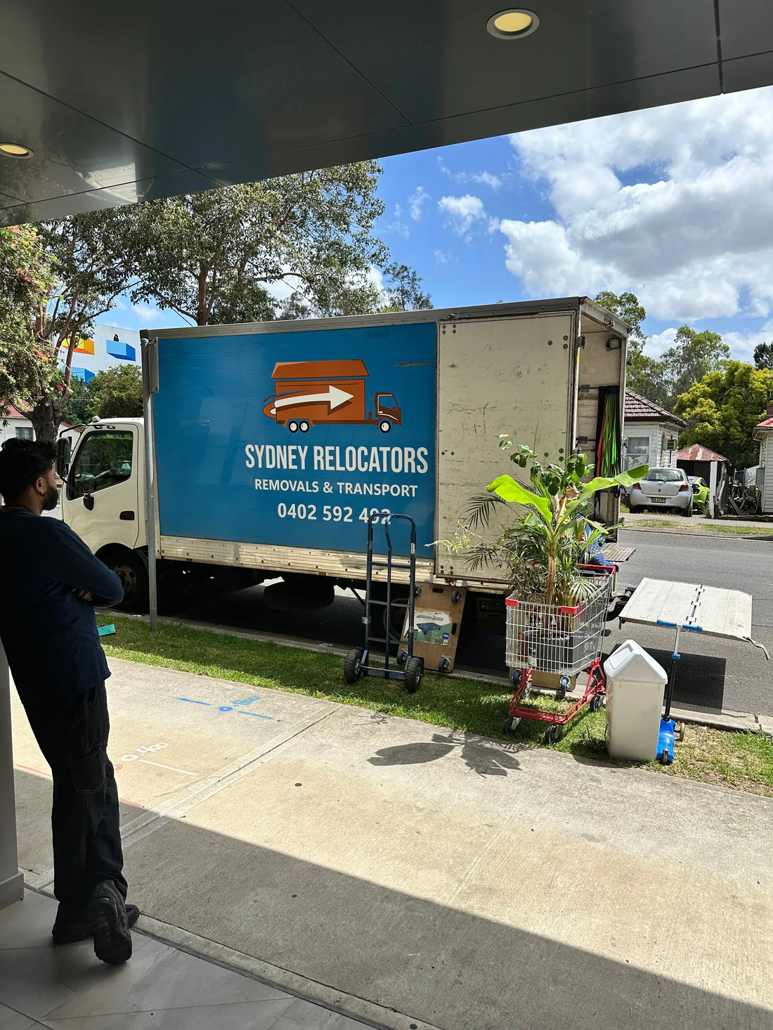 Sydney Relocators crew on a Newport move